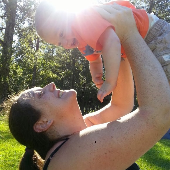 Meet your Posher, Heather - Picture 1 of 1